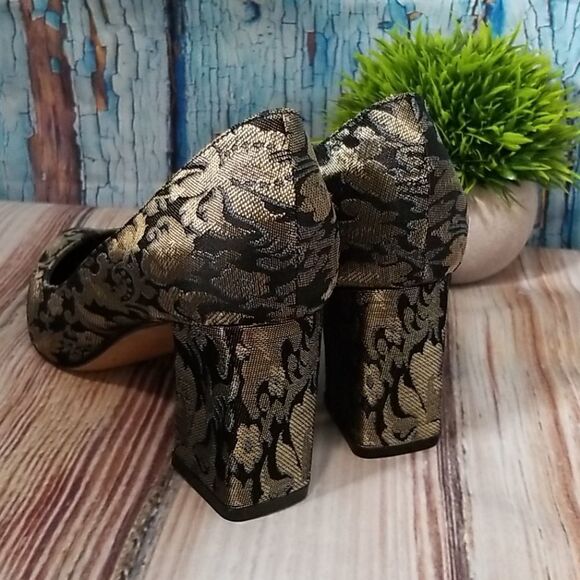 MARC Fisher Zala2 Pointed Toe Classic Pumps - Picture 6 of 15